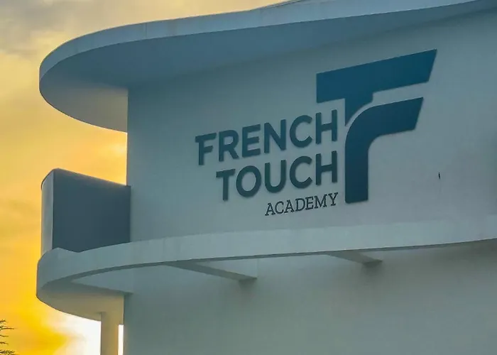 Agatha, T2 Premium Tennis Center * Agde