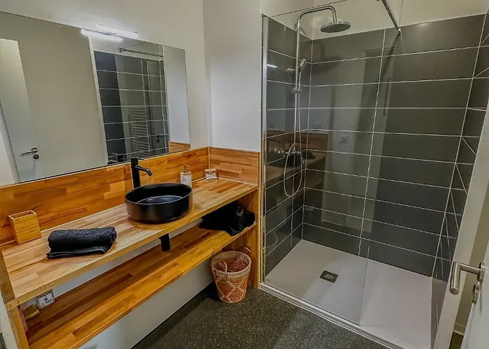 Agatha, T2 Premium Tennis Center