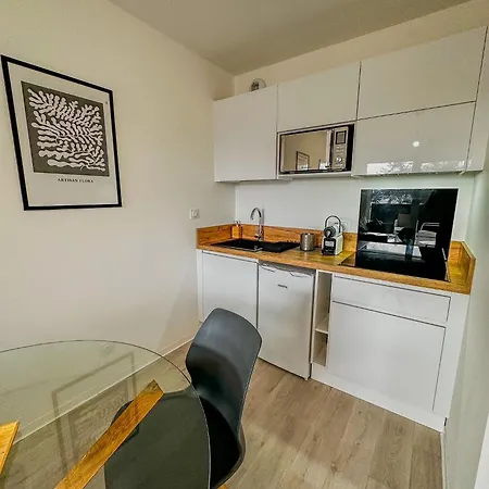 Agatha, T2 Premium Tennis Center *